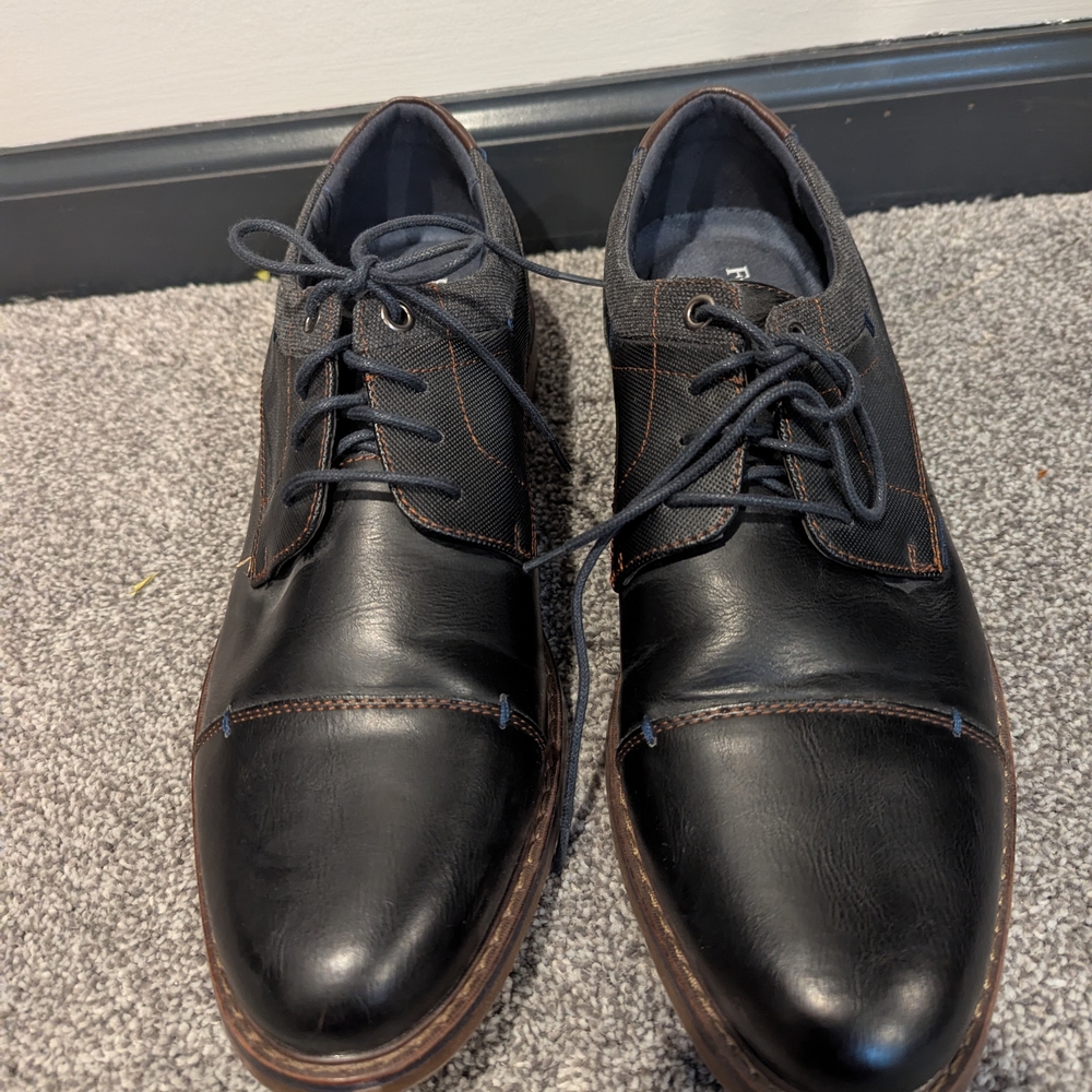 Men's Black Leather Dress Shoes